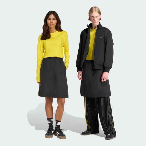 , Black, black, M