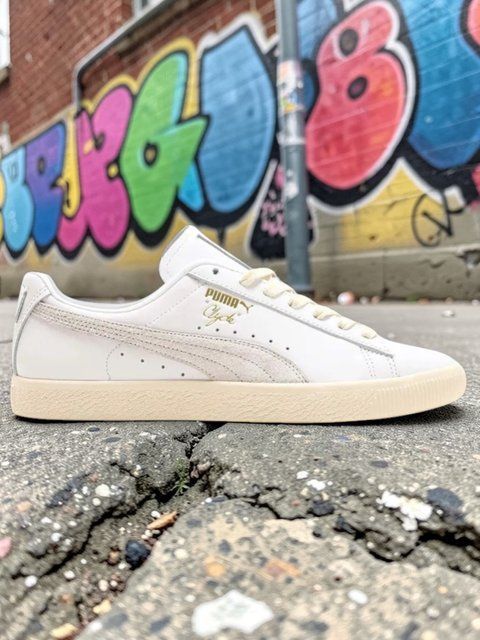 Кросівки Puma Clyde 390091-01 фото