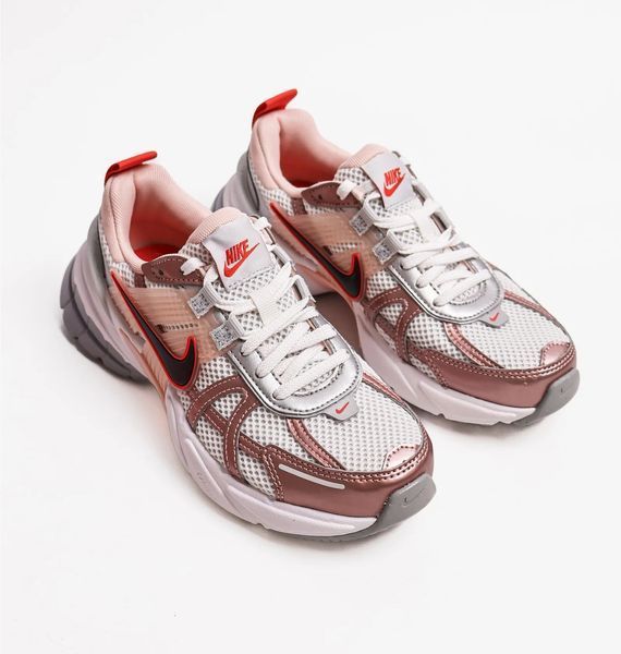 Кросівки Nike V2K Run HF9997-100 фото