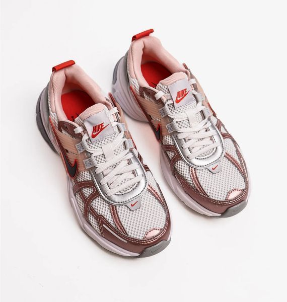 Кросівки Nike V2K Run HF9997-100 фото